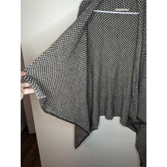 Chiaramente Italian Alpaca/Wool Blend Knit Cardigan - Picture 3 of 8